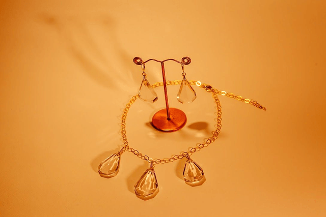 ARGIA Collier